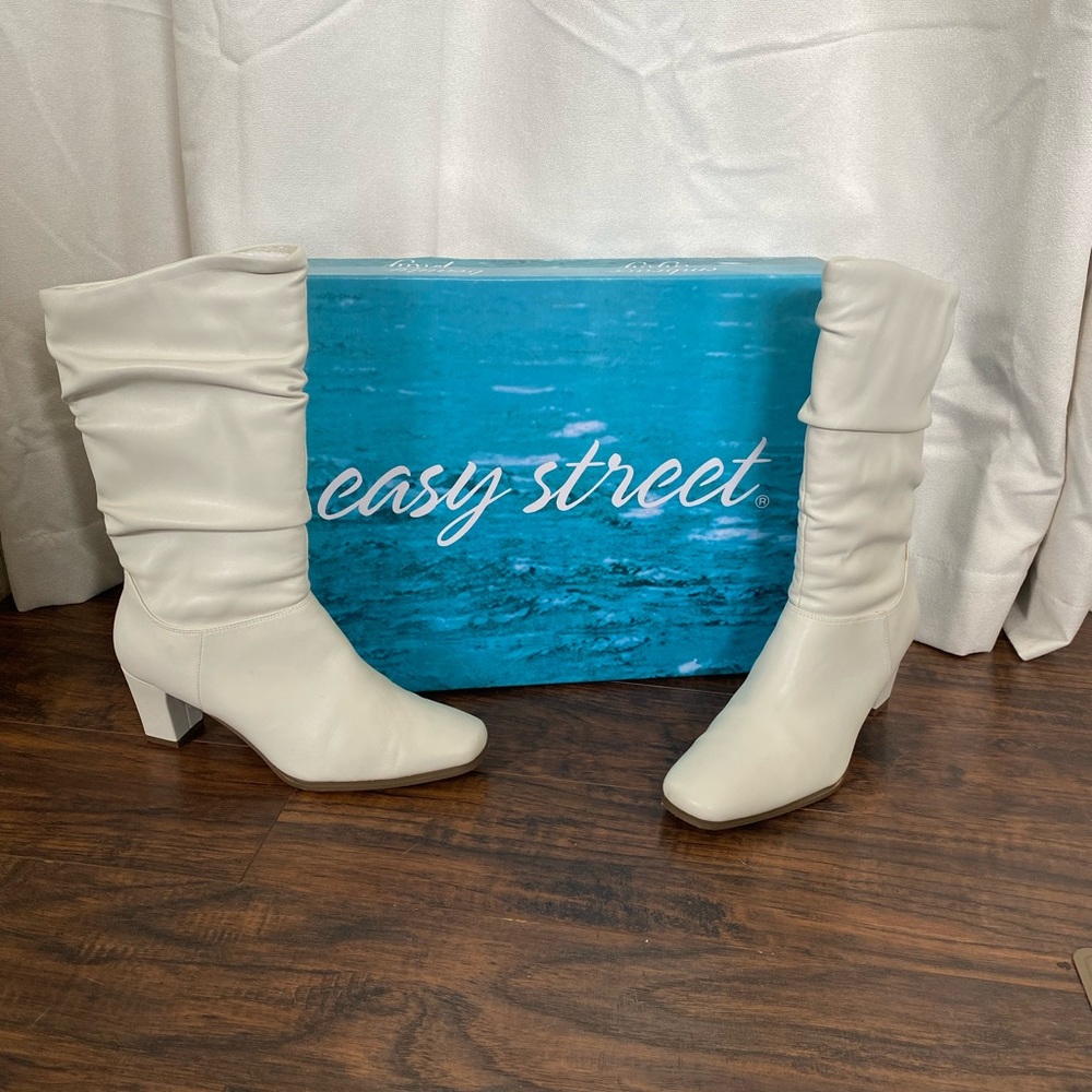 Winter white Easy Street 2 1/2” heeled super flex boots. Size 8W